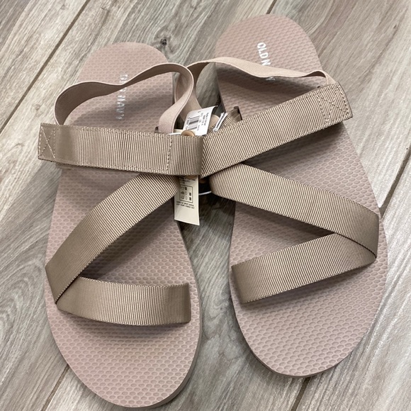 🏖NWT Old Navy Sandals Size 10🏖 - Picture 1 of 4